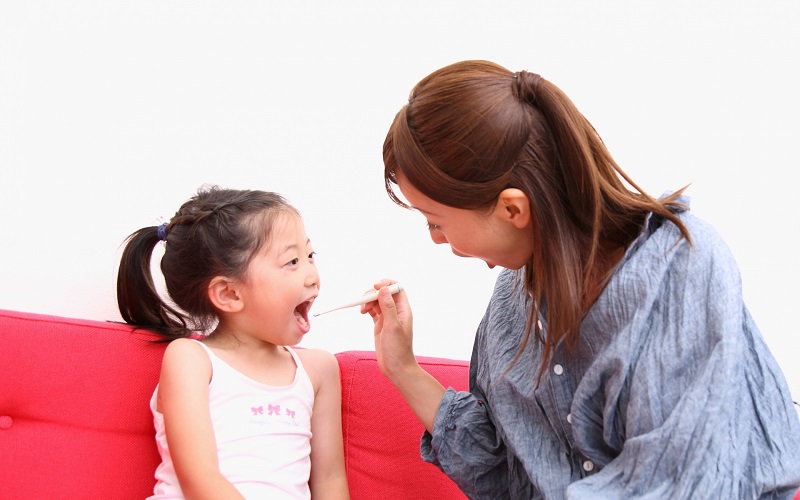 歯磨きする子供 写真素材5124532- フォトライブラリー photolibrary