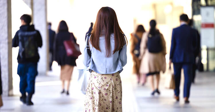 独身女性の友人事情「独身おじさん友達いない問題」は、女性にも？：telling, テリング