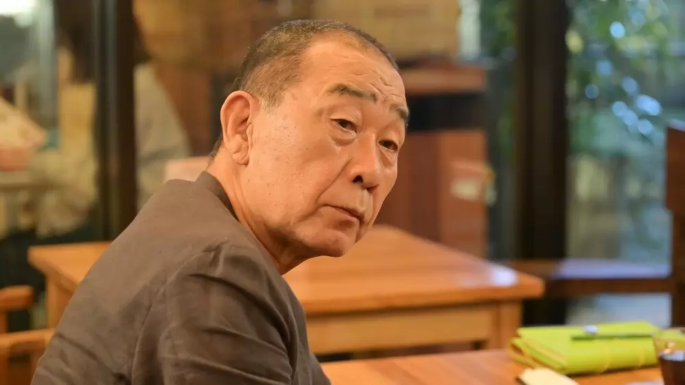 楽天市場 日本製 綿入れ はんてん 男性用 おしゃれ 暖かい 長寿象徴の縁起が良い亀甲柄 久留米織 半纏 袢纏 半天 どてら ちゃんちゃんこ 丹前メンズ 防寒 ギフト 敬老の日 プレゼント : 綿の郷