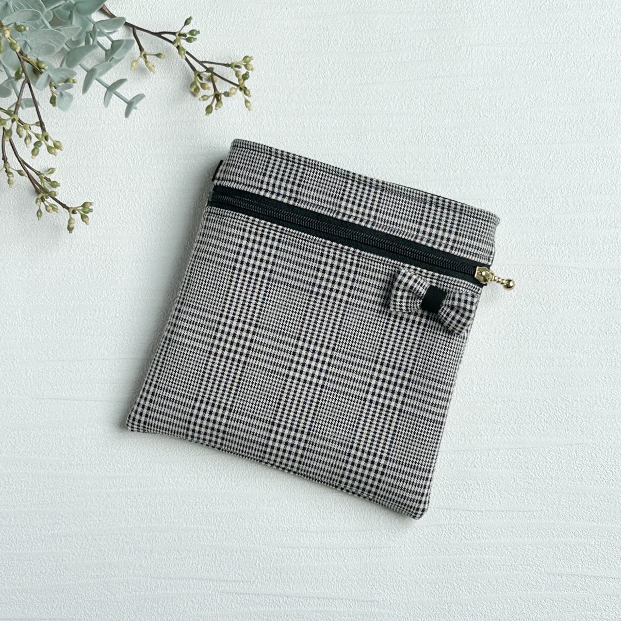 マリークヮント」の新作ポシェット “大人の移動ポケット”として使える - WWDJAPAN