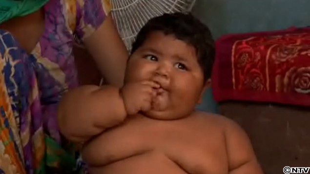 赤ちゃんの目の大きさの変化😂成長記録TikTok