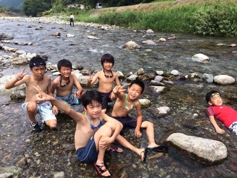 楽天市場 みいちゃんママのお風呂にはれるフォニックス表英語ポスターA3サイズ&CDセットフォニックス応用編まで書かれているから単語がスラスラ読める。表を見ながらCDを大きな声でリピートすればフォニックスがきれいな発音でドンドン身につく。発音記号もマスター