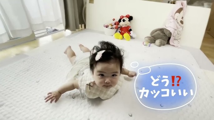 ハーフバースデー記念写真撮影 飛行機でブーンのかわいいポーズ 店舗ブログプレシュスタジオ