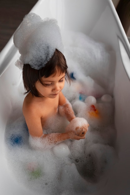 入浴 女の子 子供 人物の写真素材 - PIXTA