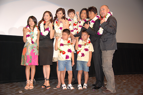 エンタがビタミン♪ 伊東美咲の近影に絶賛の声続出 「3人の子供がいるスタイルじゃない」Techinsight テックインサイト 海外セレブ、国内エンタメのオンリーワンをお届けするニュースサイト