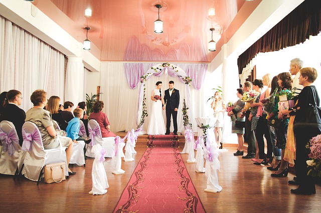 結婚式に親族として出席！両親・兄弟姉妹・親戚 立場別の服装マナーは？結婚ラジオ結婚スタイルマガジン