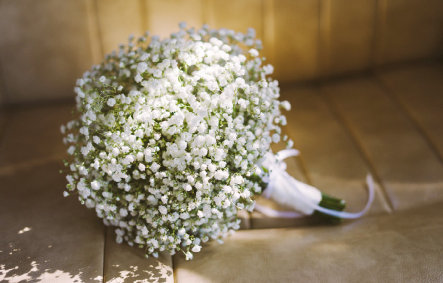 実例あり 可愛い「かすみ草」のウェディングブーケアイデア集!結婚ラジオ結婚スタイルマガジン