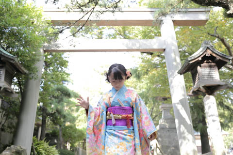 温かみがあり大満足」カラフルでインスタ映えな神社で七五三の撮影OurPhoto アワーフォト