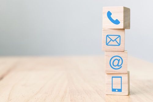 友達や義両親への出産報告はどうする？LINE・SNSでの例文と注意点は？ままのて