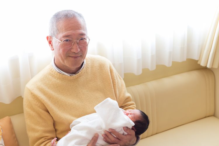 おばあちゃんの本音＞ 前編 嫁が産んだ孫と娘が産んだ孫、どっちが可愛い？誰にも言わないけれどママスタセレクト