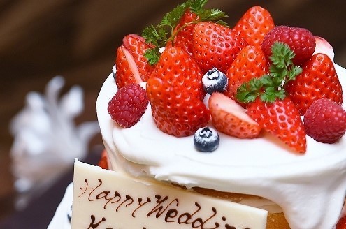 プロポーズを考えている方必見！プロポーズのメッセージとケーキについて