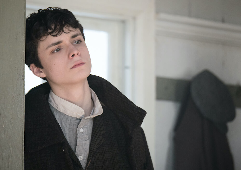 ルーカスジェイドズマン『アンという名の少女』ギルバード役俳優の実生活はイケメン好青年! 恋人や身長は? 実年齢や幼馴染彼女、最新出演作など詳細ににぎわす