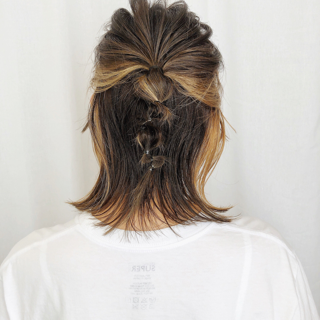 流行りのウルフカットのヘアアレンジはこうやる