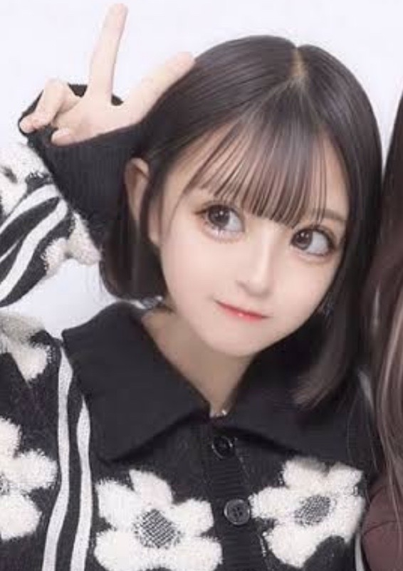 みなみプリクラでファンを睨んだTikTok