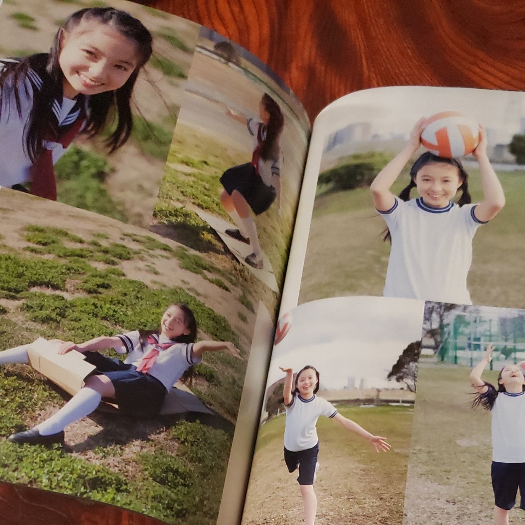 橋本環奈、ちびっ子時代の双子の兄とのツーショットを公開 「双子のお兄ちゃんの初の顔出し」ねとらぼ