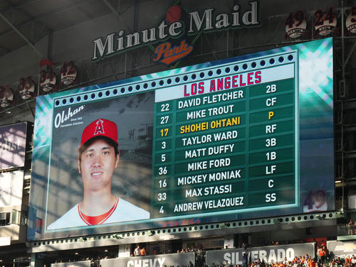 シングルフィン特集 NEALPURCHASE JR._シングルフィンを進化させた“デュアル”