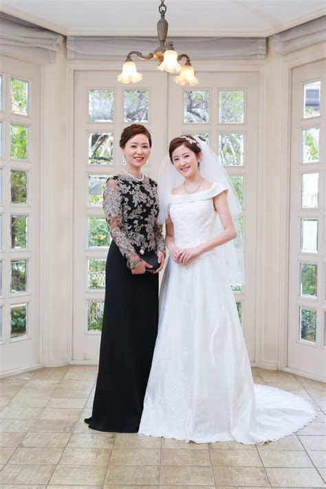 結婚式 新婦の母 洋装 髪型 結婚 式 花嫁 母