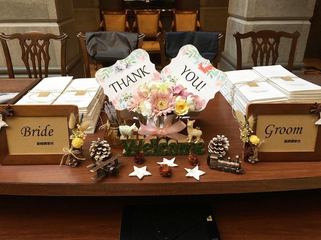 再再再再販 結婚式 招待状付箋 金縁 お願いカード♡ - メルカリ