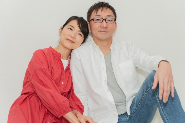 熟年カップル 画像 - Freepikで無料ダウンロード