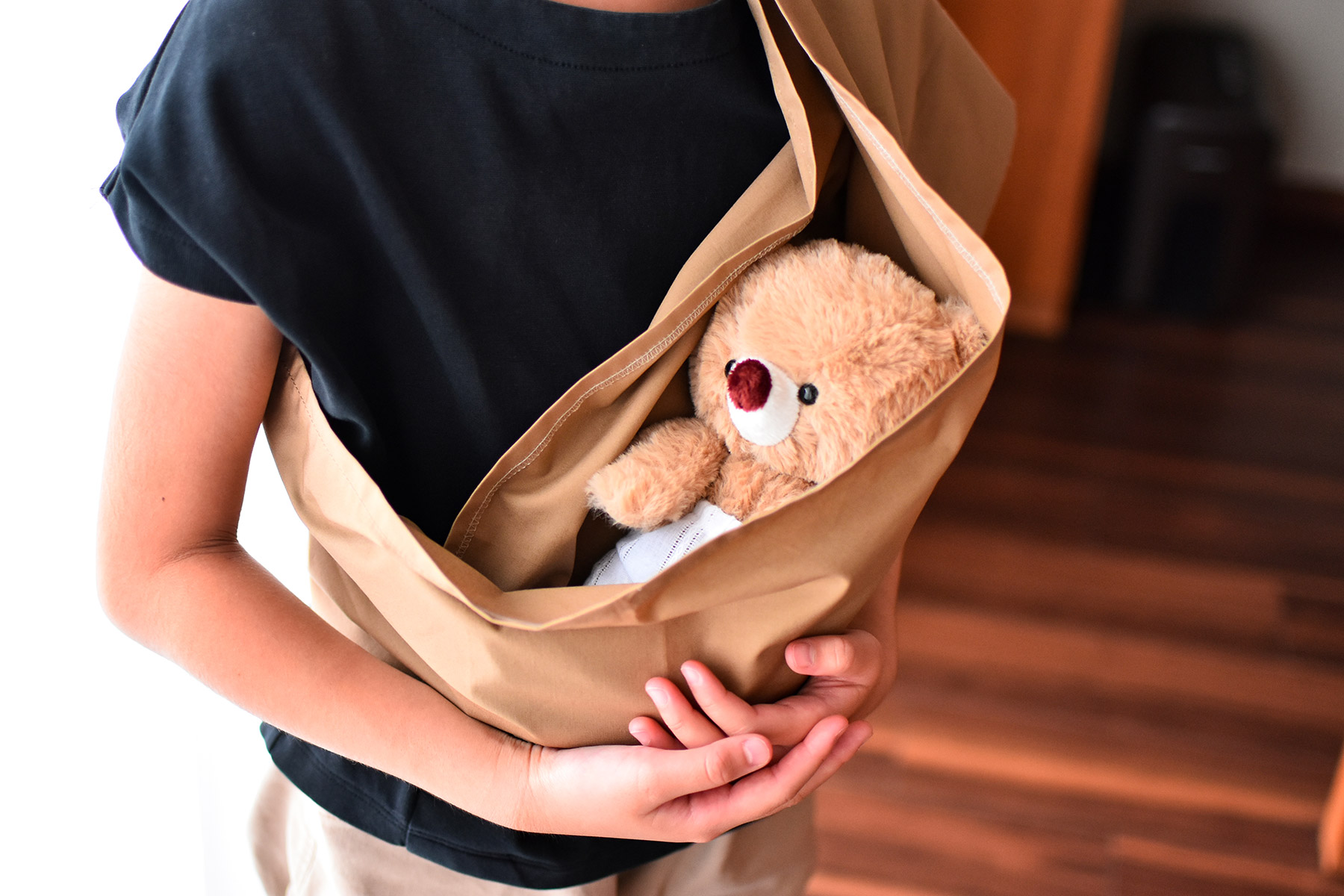 手作りアイテム ままごと用抱っこ紐を作りました。 - りんごの時間