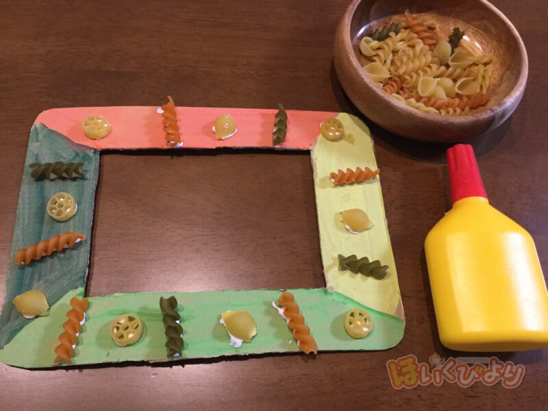 子どもや高齢者に!牛乳パックで手作りする写真立てアイディア保育士ワーカ