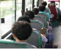 韓国・李おばさんの市場 - 株式会社エコアール 自動車リサイクルの一大拠点