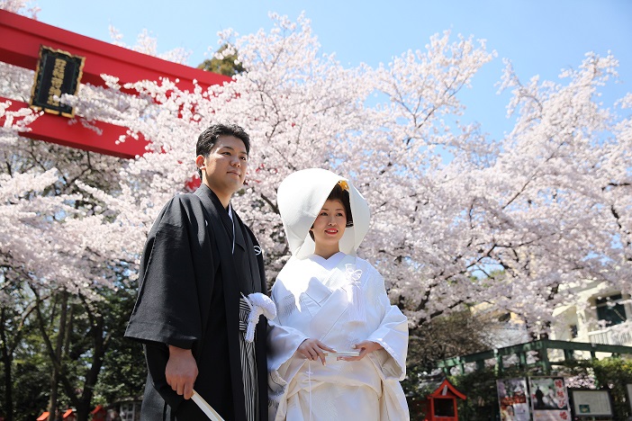 黒留袖の着用ルール基礎知識 結婚式で黒留袖を着る場合 - 晴れ着の丸昌横浜店 晴れ着のアレコレ