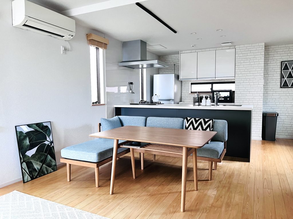 シンプルナチュラル 3人家族でおしゃれにすっきり暮らしやすい工夫収納上手ルームツア