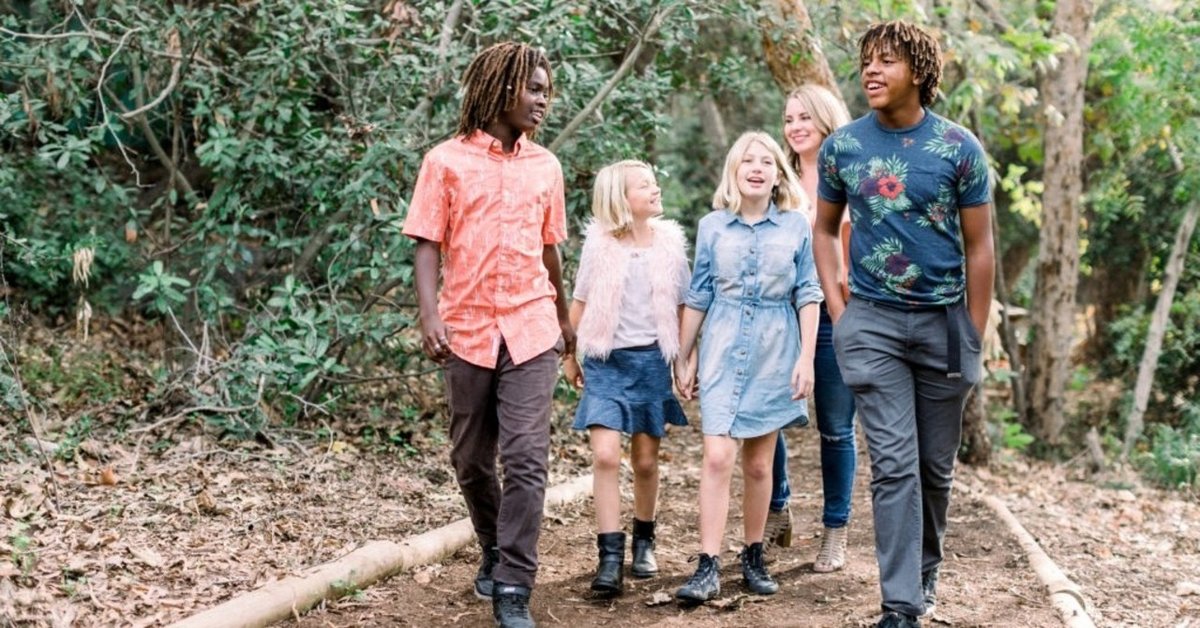 かつての白人専用学校で、一緒に遊ぶ子供たち アパルトヘイトは昔の話 Yahoo!ニュース オリジナル THE PAGE