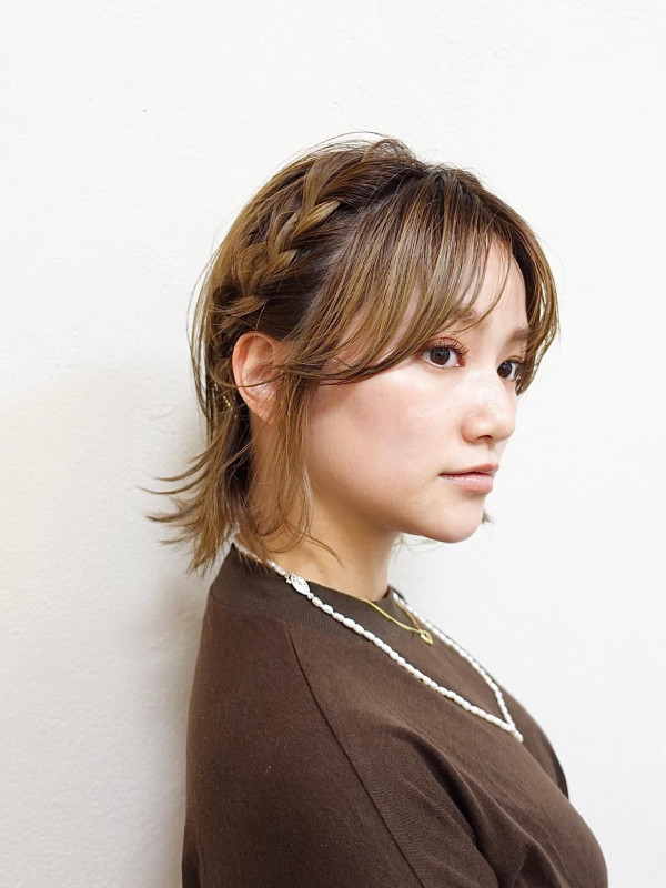 結婚式 お呼ばれ カチューシャ ショートTikTok