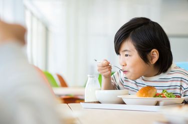 外食ばかりしていると、体にはこんな影響が・TABI LABO
