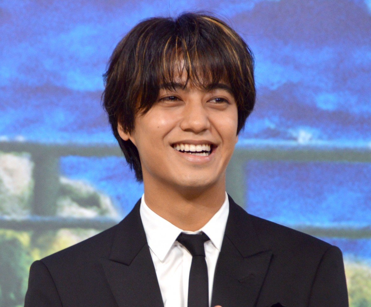 見た目も性格も女の子みたい」King ＆ Prince高橋海人のユニット『F4』時代と、実父がオープンさせた湘南のバー 2ページ目週刊女性PRIME