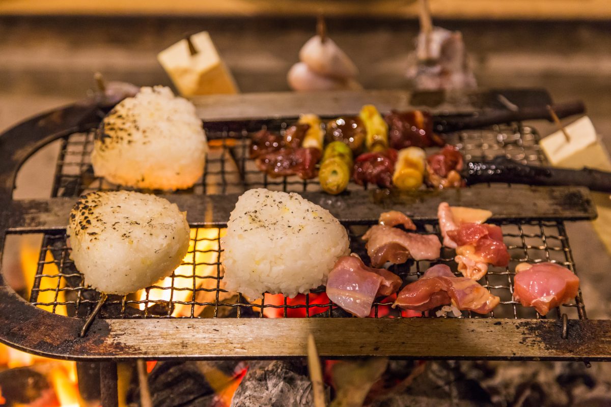 ファミリーキャンプ まだまだ寒い北海道！春野菜たっぷりでほっこり春キャンプ飯 北海道キャンプ キャンプ飯 アウトドア料理 レシピ