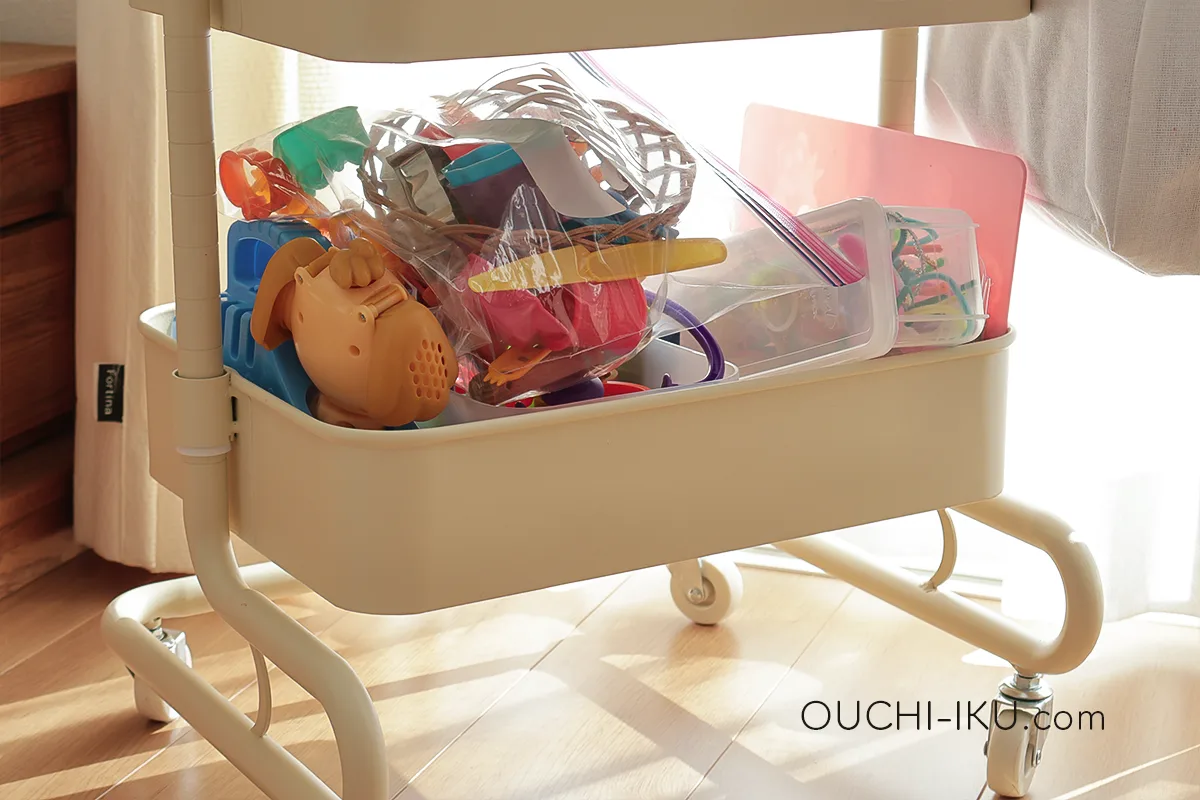 子どもがえらべるアトリエ棚でワクワクするせいさくコーナーを！ – cofa-note